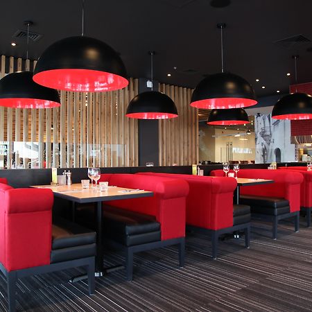 Holiday Inn Calgary South Conference Center ภายนอก รูปภาพ
