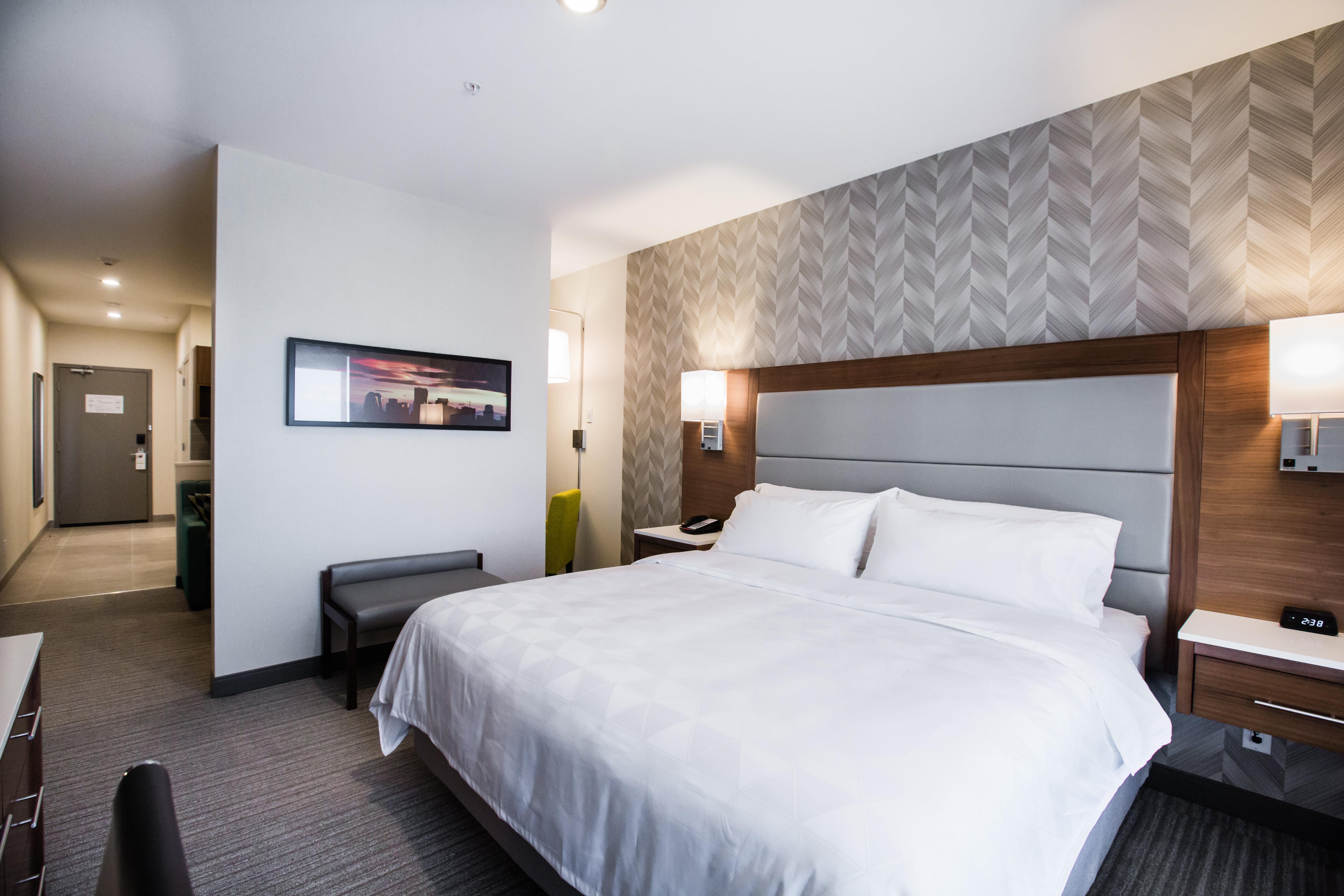 Holiday Inn Calgary South Conference Center ภายนอก รูปภาพ