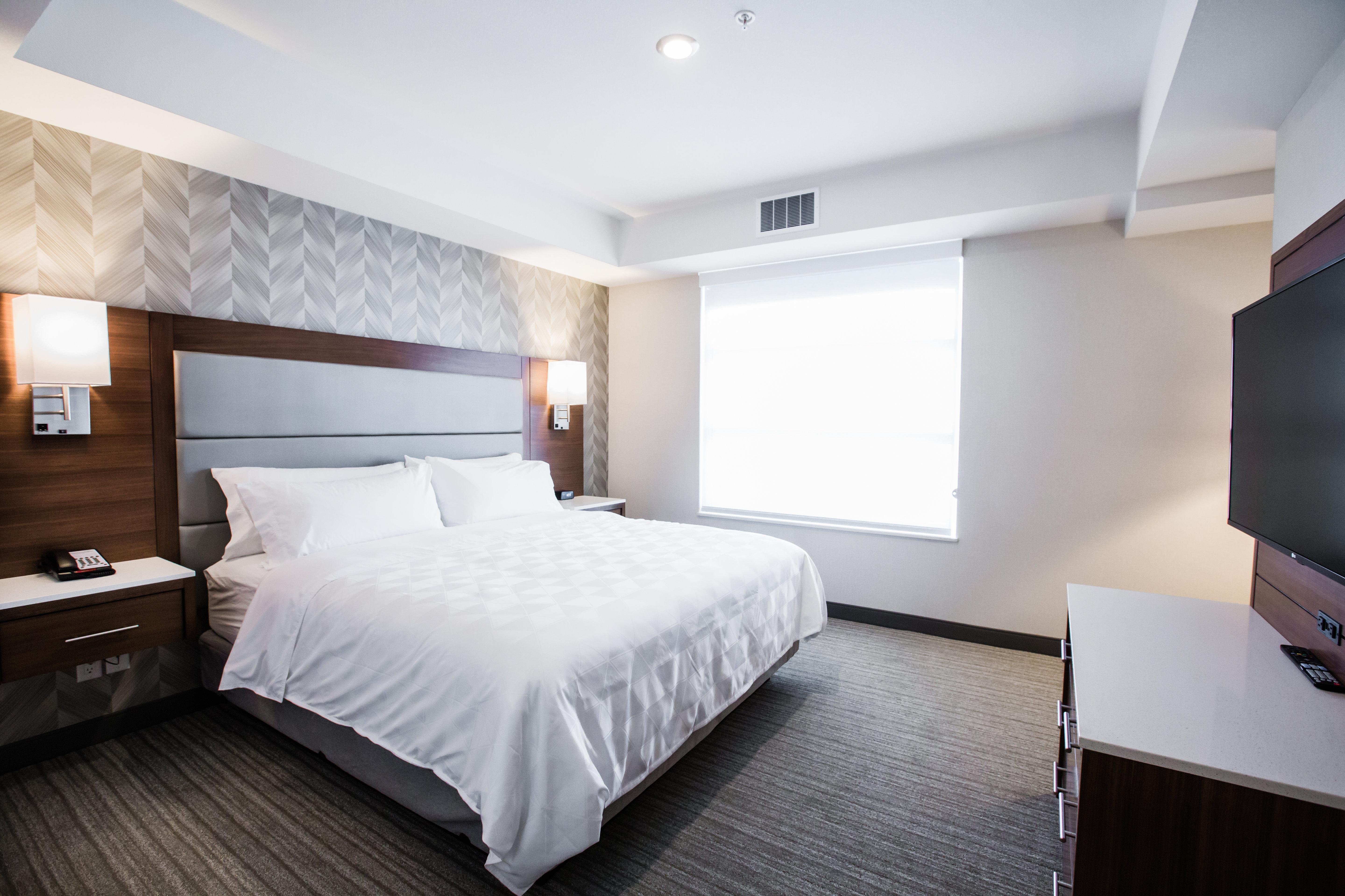 Holiday Inn Calgary South Conference Center ภายนอก รูปภาพ
