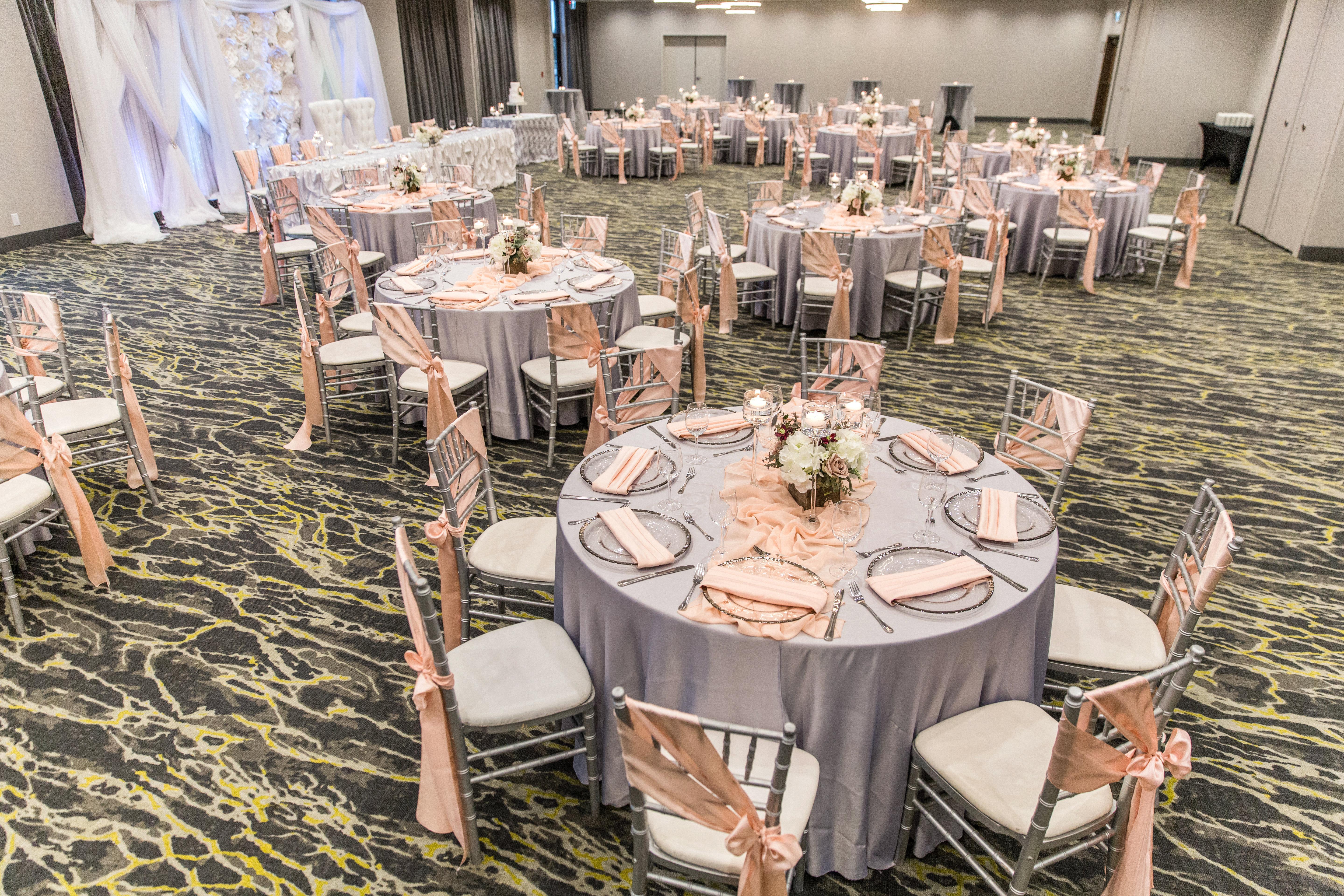 Holiday Inn Calgary South Conference Center ภายนอก รูปภาพ